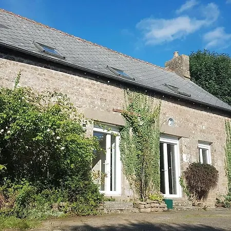 Vakantiehuis Avec Jardin Et Jacuzzi Prive